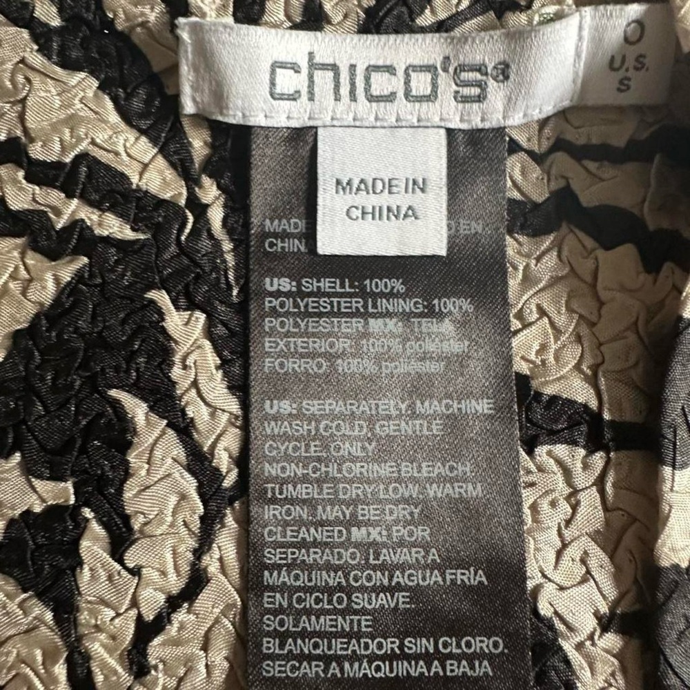 Chico’s Traveler’s Collection reversible crushed print jacket size S (Chico’s 0) - Picture 7 of 9